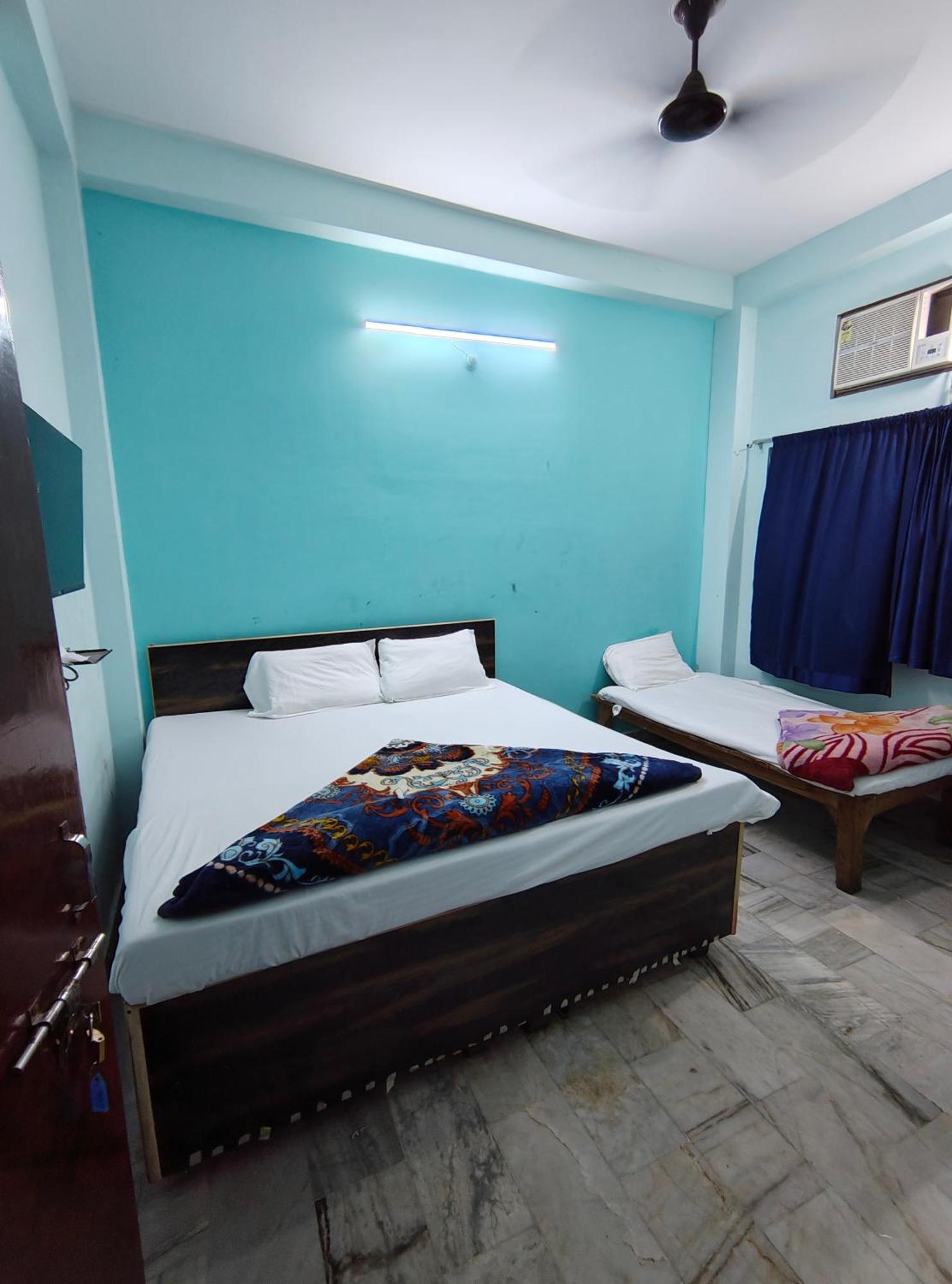 Hotel Sharad - Varanasi — Photos 2